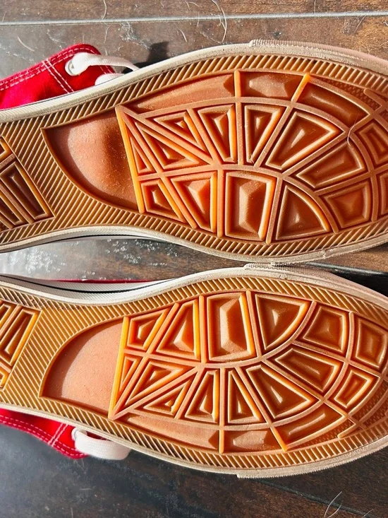 Classic Red Canvas High-Top Sneakers - Picture 7 of 8